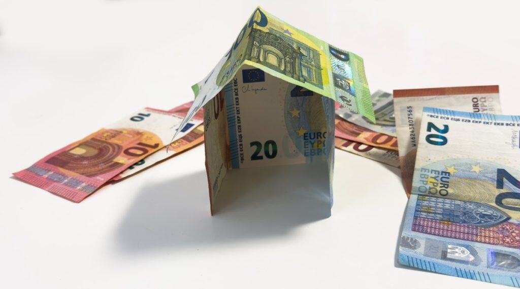 Uporaba varčevalnih načrtov za dosego finančnih ciljev