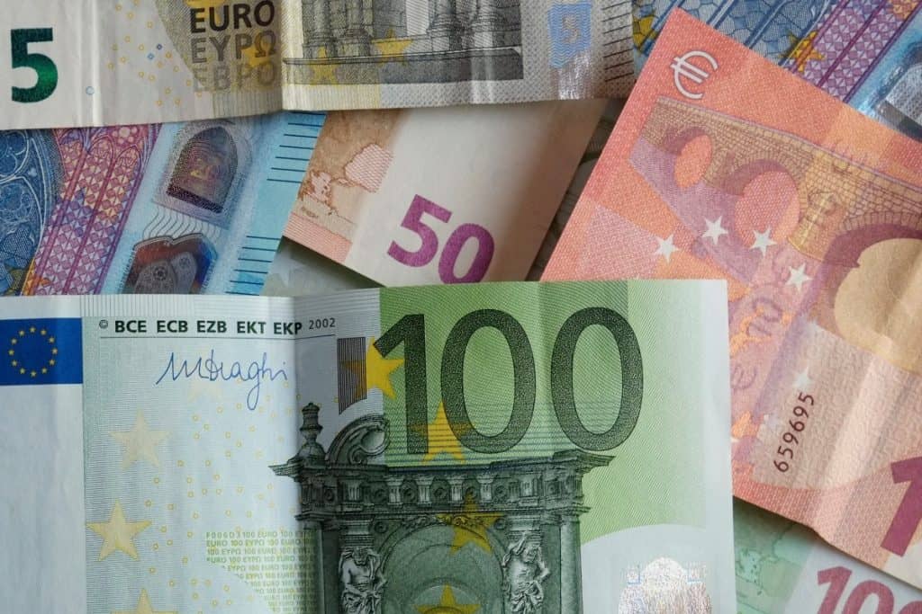 Uporaba varčevalnih računov za dosego finančnih ciljev