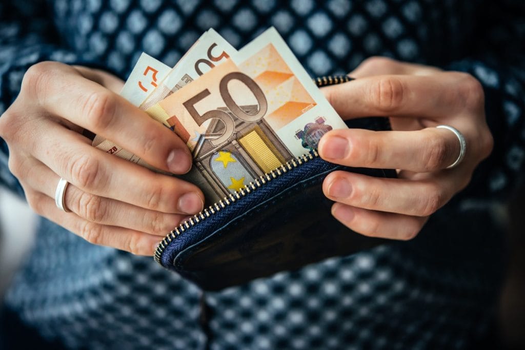 Kako uporabiti digitalne trende v osebnih financah