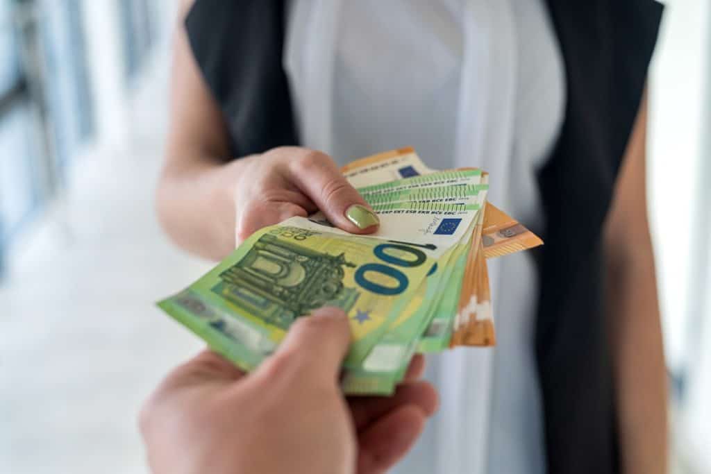 Pomen pravočasnega plačevanja dolgov